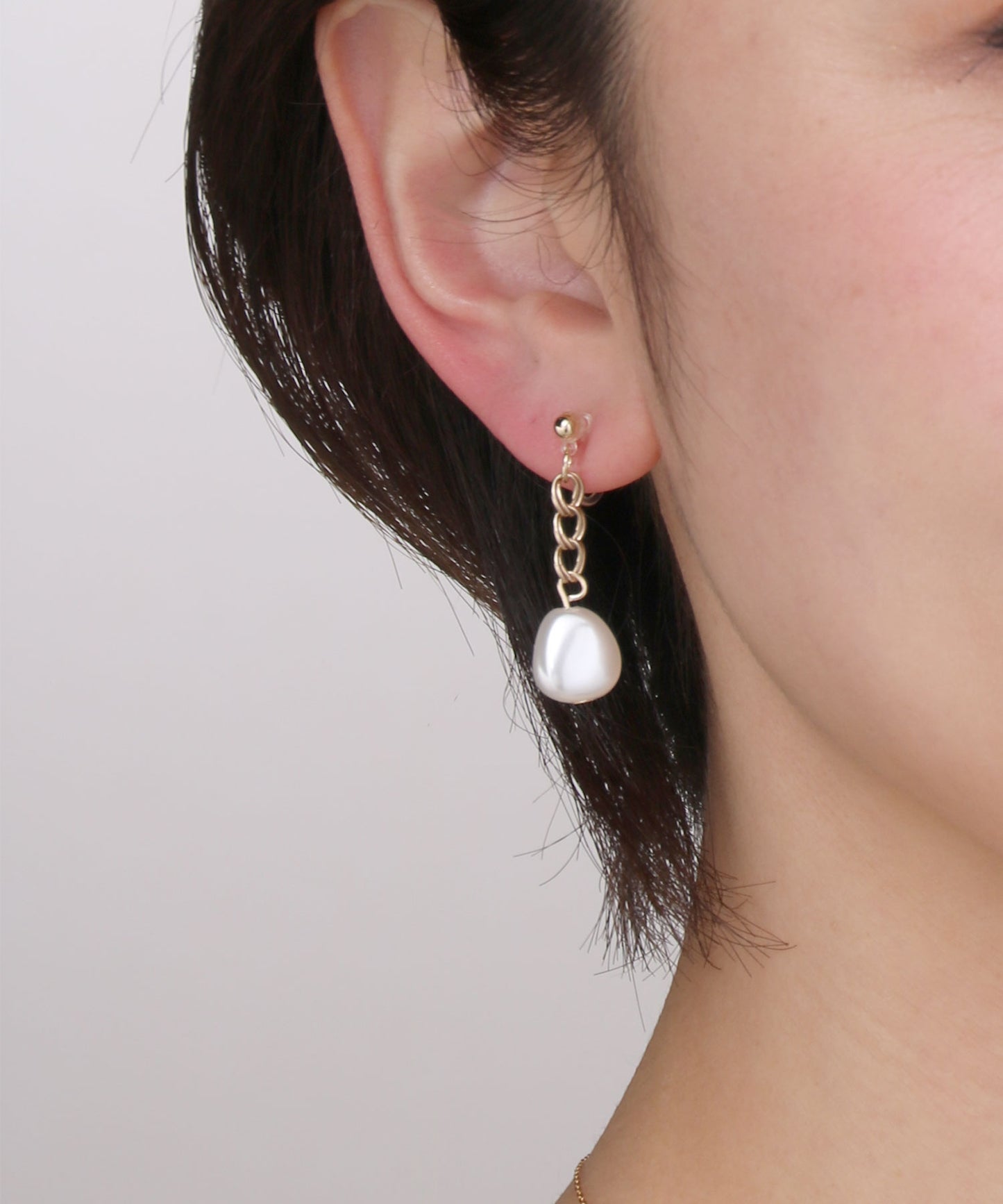 チェーンパールイヤリング
